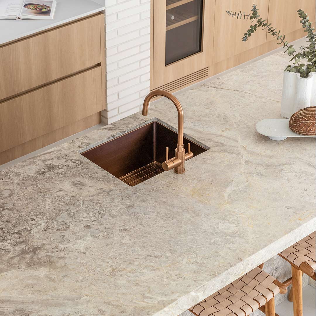 エリシアン・台付き1穴 浄水器内蔵キッチン用混合水栓 銅