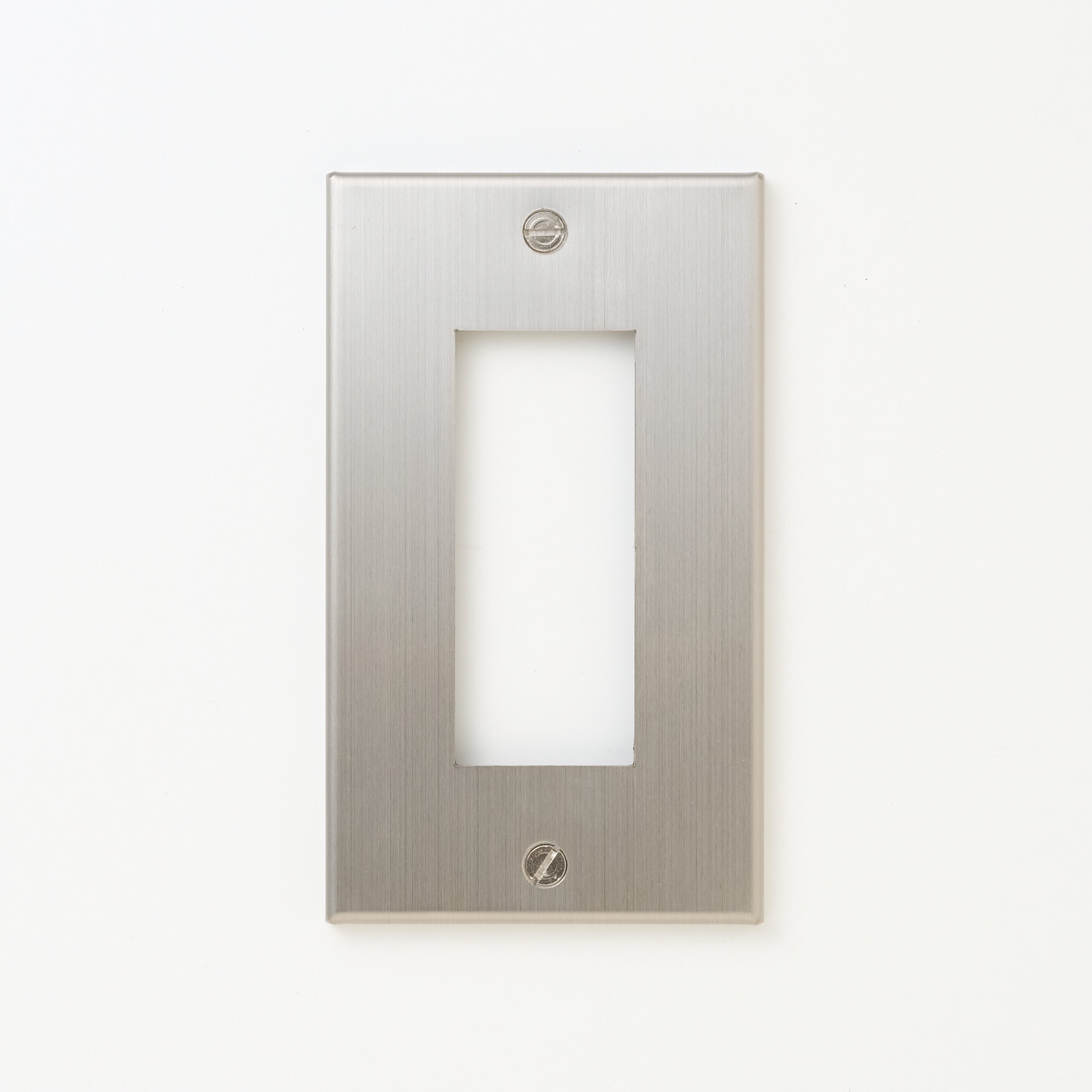 コンセンティック ステンレスヘアライン プレート1連3口用