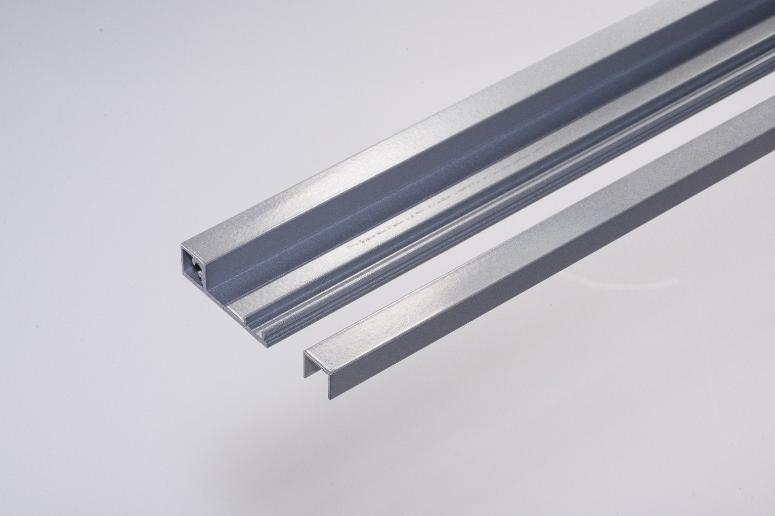 窓 アルミサッシ 窓リフォーム 窓枠リフォーム ガラス枠 窓フレーム ガラスリフォーム FIX窓 ガラス窓 DIY 大工 窓施工 Fix窓 サッシDIY 窓枠DIY フォックス窓