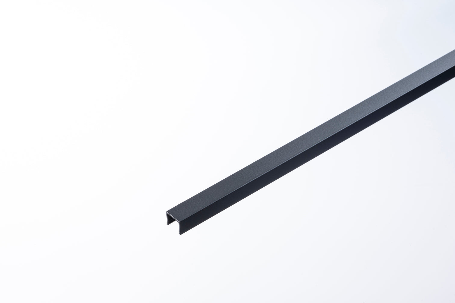 アルグリッド］- ALGRID 押縁 色｜ブラック 3650mm – metalist