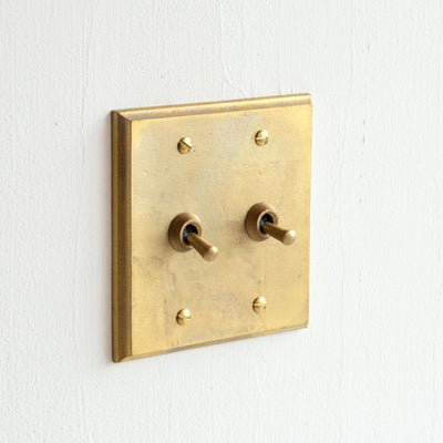 フタガミ スイッチ 真鍮 2連1+1トグル