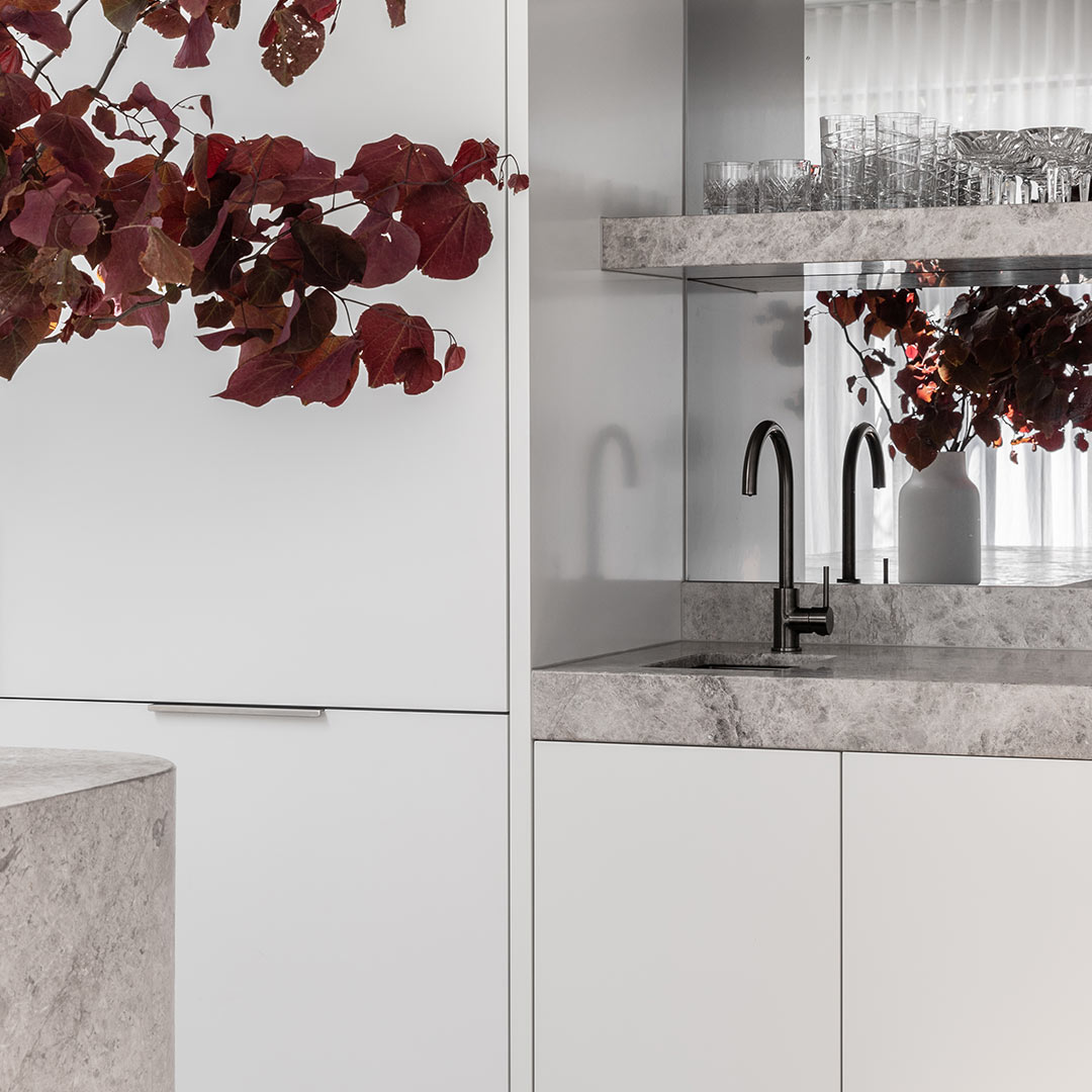 エリシアン・台付1穴 キッチン用混合水栓 ガンメタル