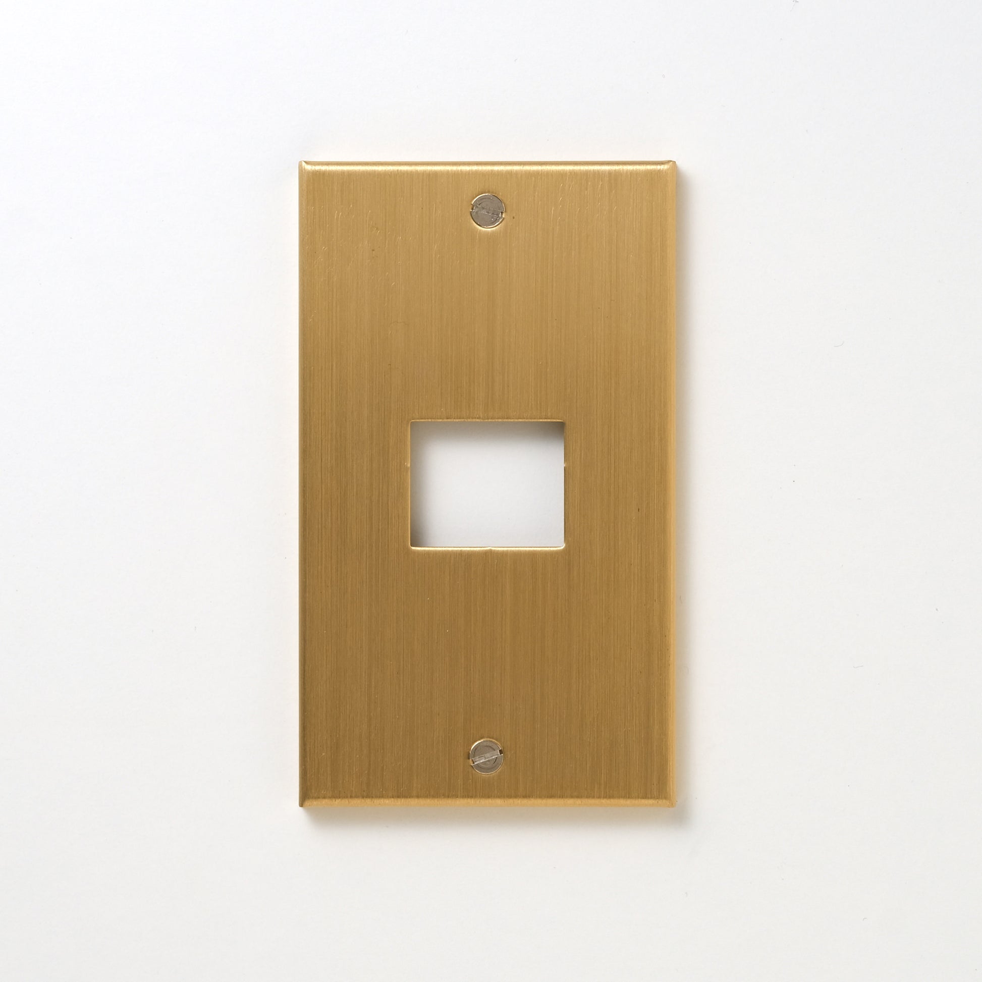 コンセンティック 真鍮ヘアライン プレート1連1口用