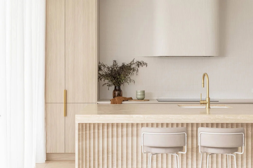 真鍮とステンレス水栓どちらを選ぶべき？｜ABI Interiorsでつくる理想の洗面空間