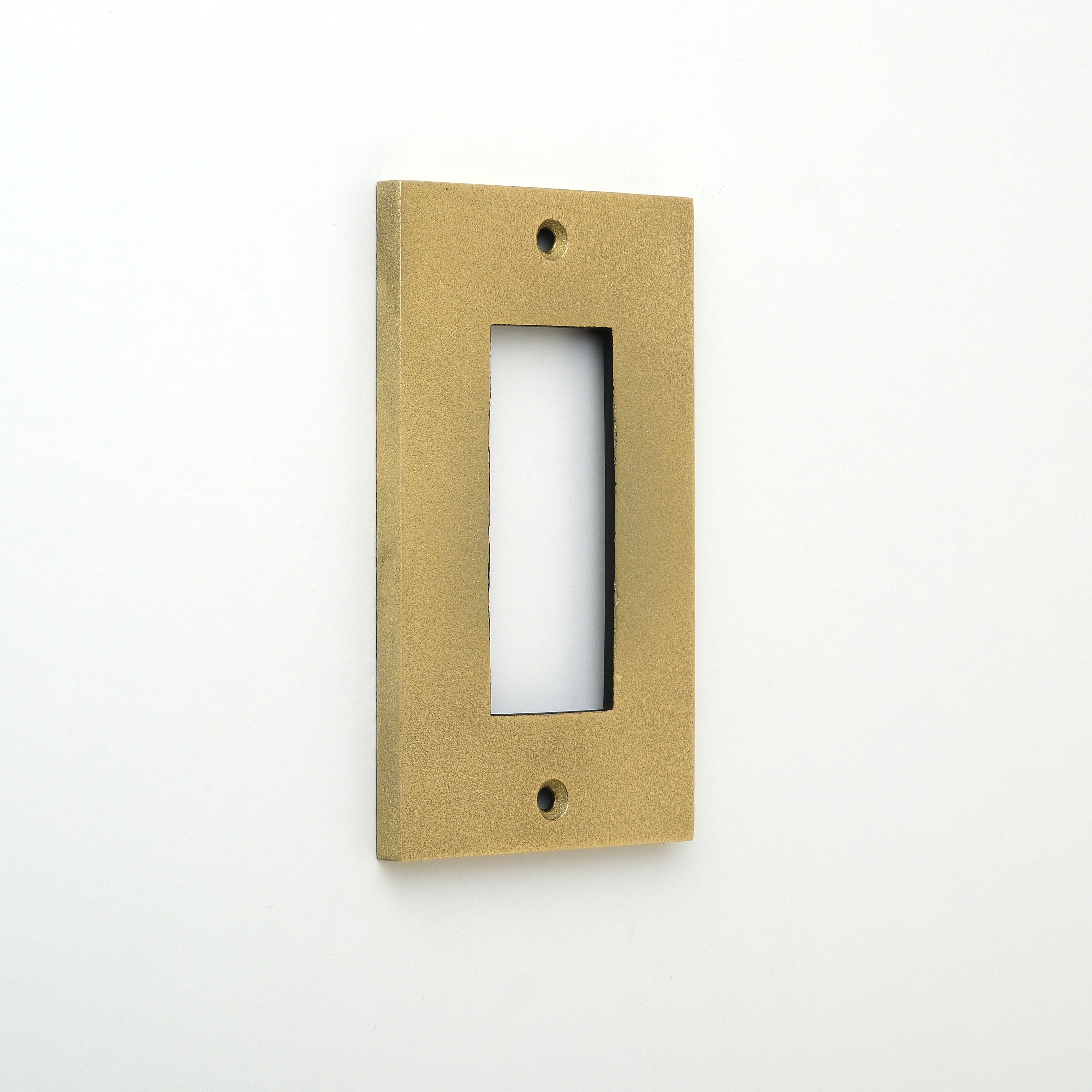 METAL PLATE 鋳肌 真鍮 1連3口