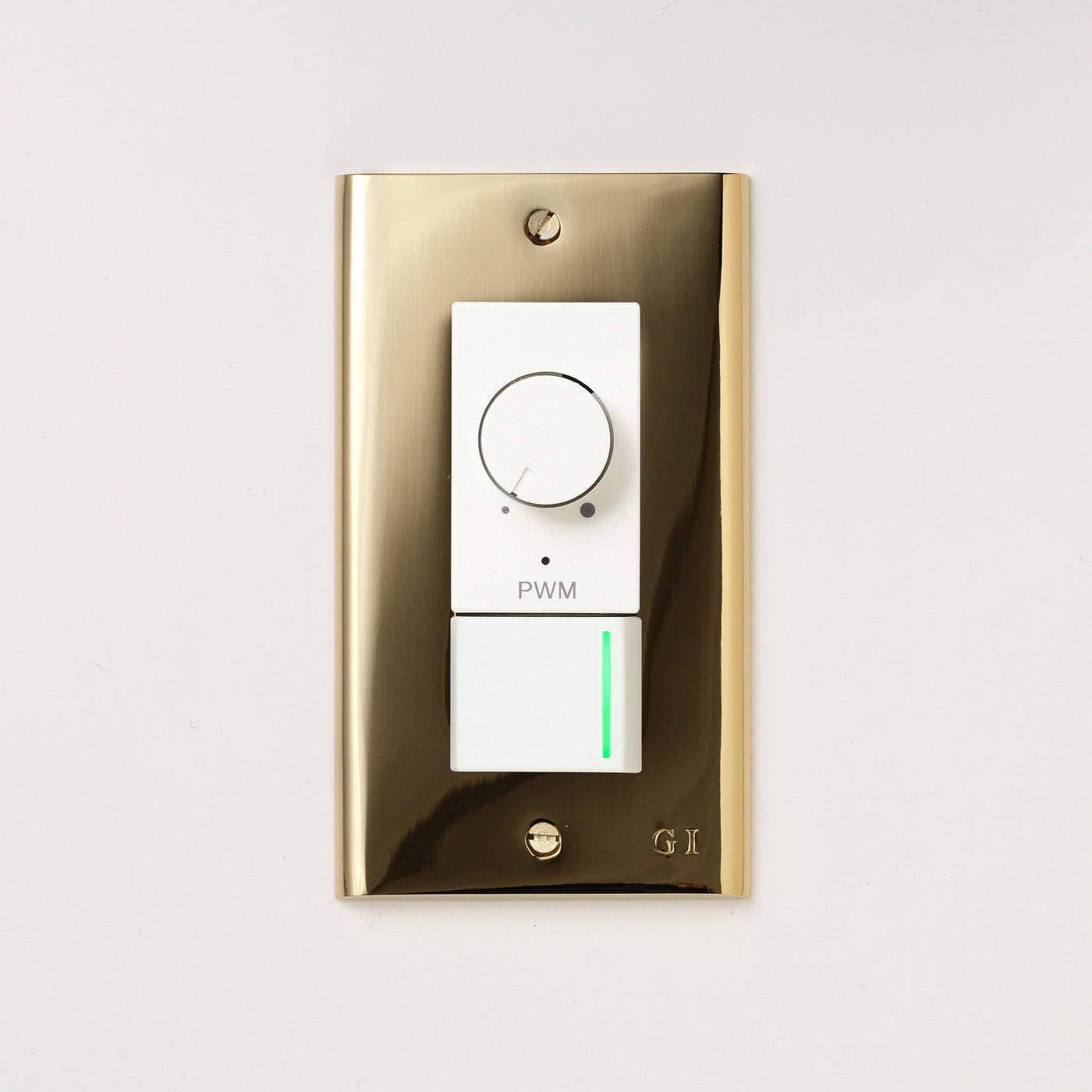 真鍮（PVDコート）プレート <br>+ NK PWM制御方式(1ch)ライトコントロール＋片切、3路ガイドランプ（グリーン）スイッチ　 ホワイト