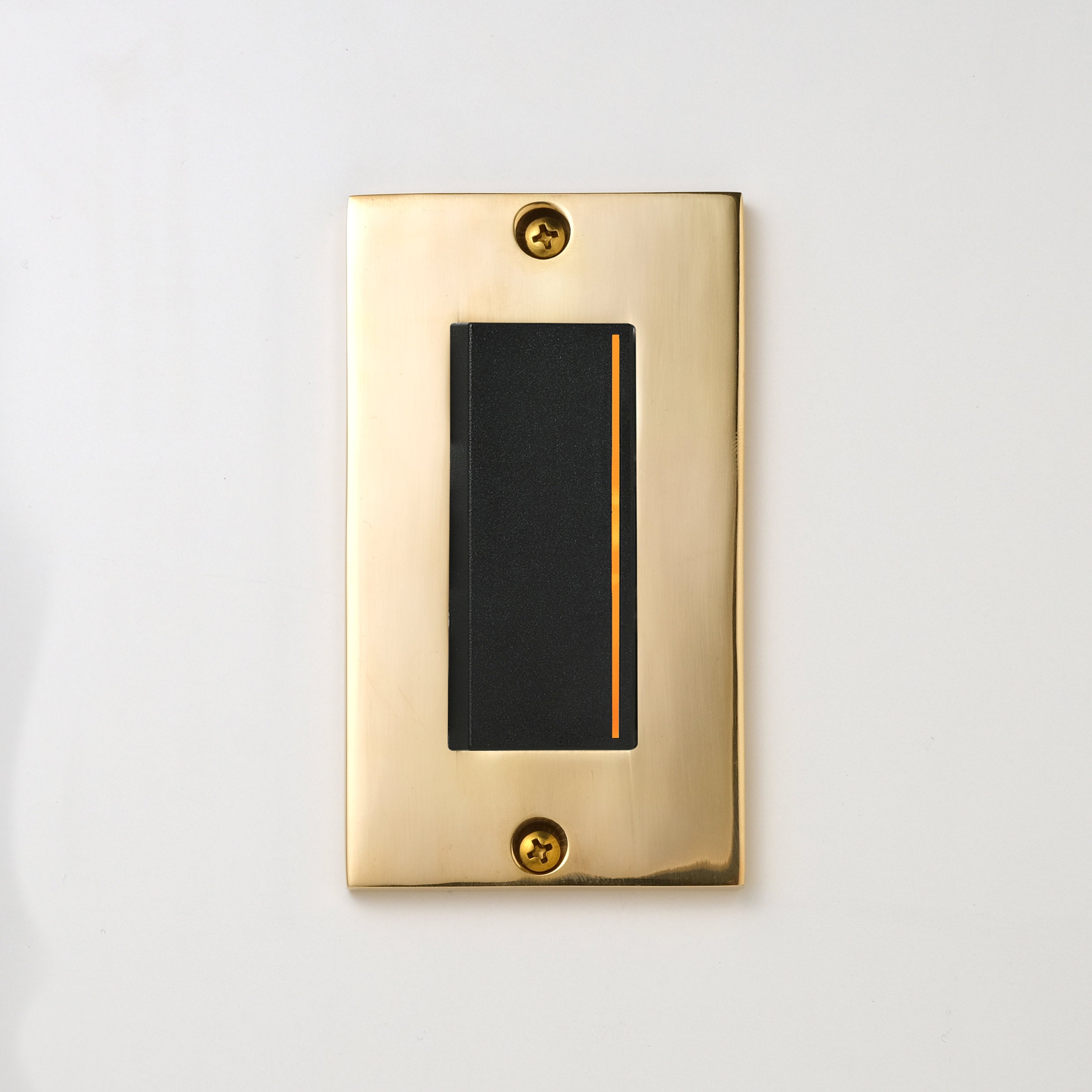 真鍮砂型鋳造（磨き）プレート <br>+ NK 片切、3路チェックランプ（オレンジ）付スイッチシングル  ブラック