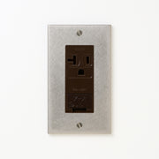 ステンレス（バイブレーション）プレート <br>+ NK 埋込アースターミナル付接地15A、20Aコンセント 125V　チョコ