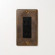 真鍮（燻し） プレート <br>+ NK ダブルコンセント ブラック
