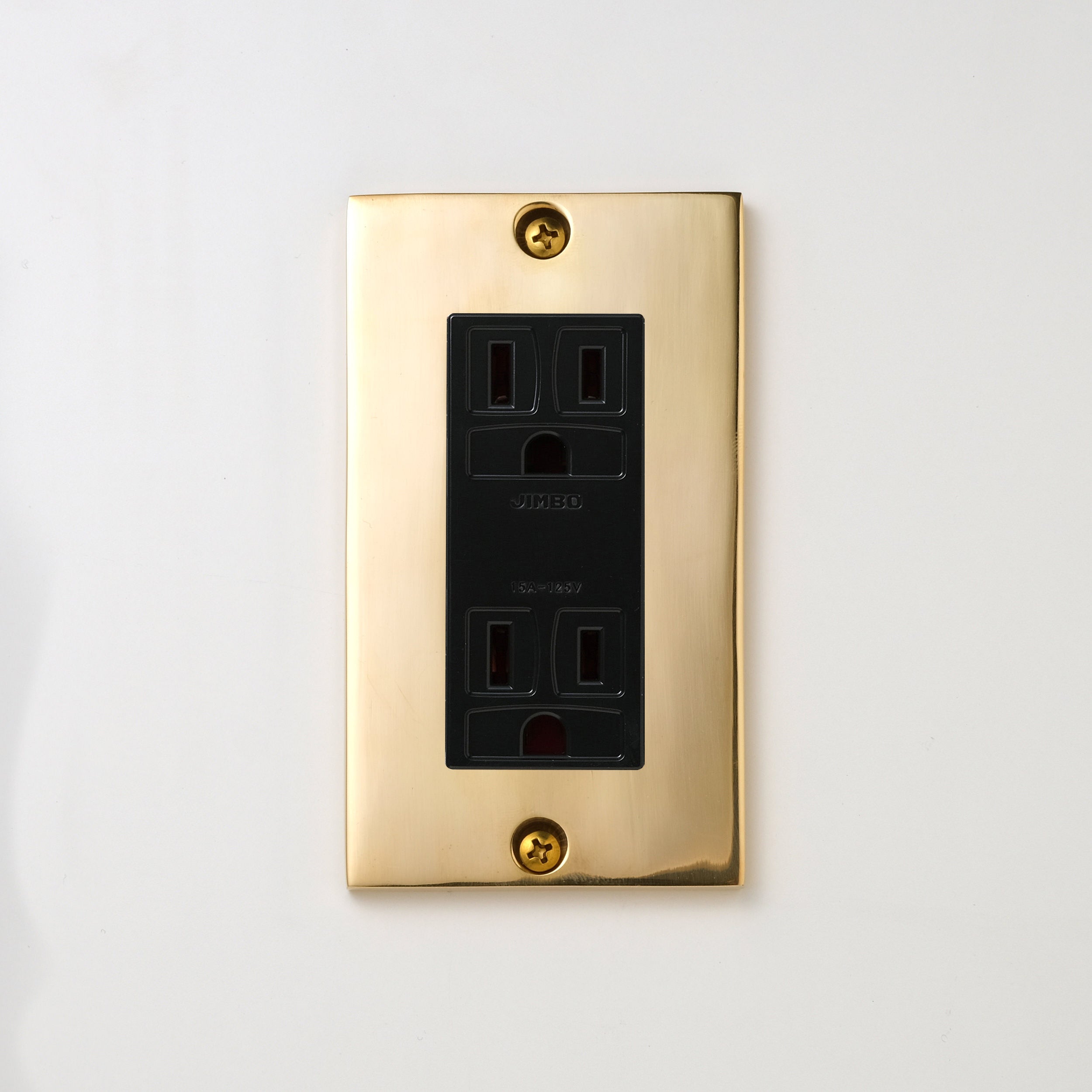 真鍮砂型鋳造（磨き）プレート <br>+ NK 埋込接地（アース）ダブルコンセント　ブラック