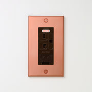 銅色（マット） プレート <br>+ NK 埋込アースターミナル付接地15A、20Aコンセント 250V　チョコ