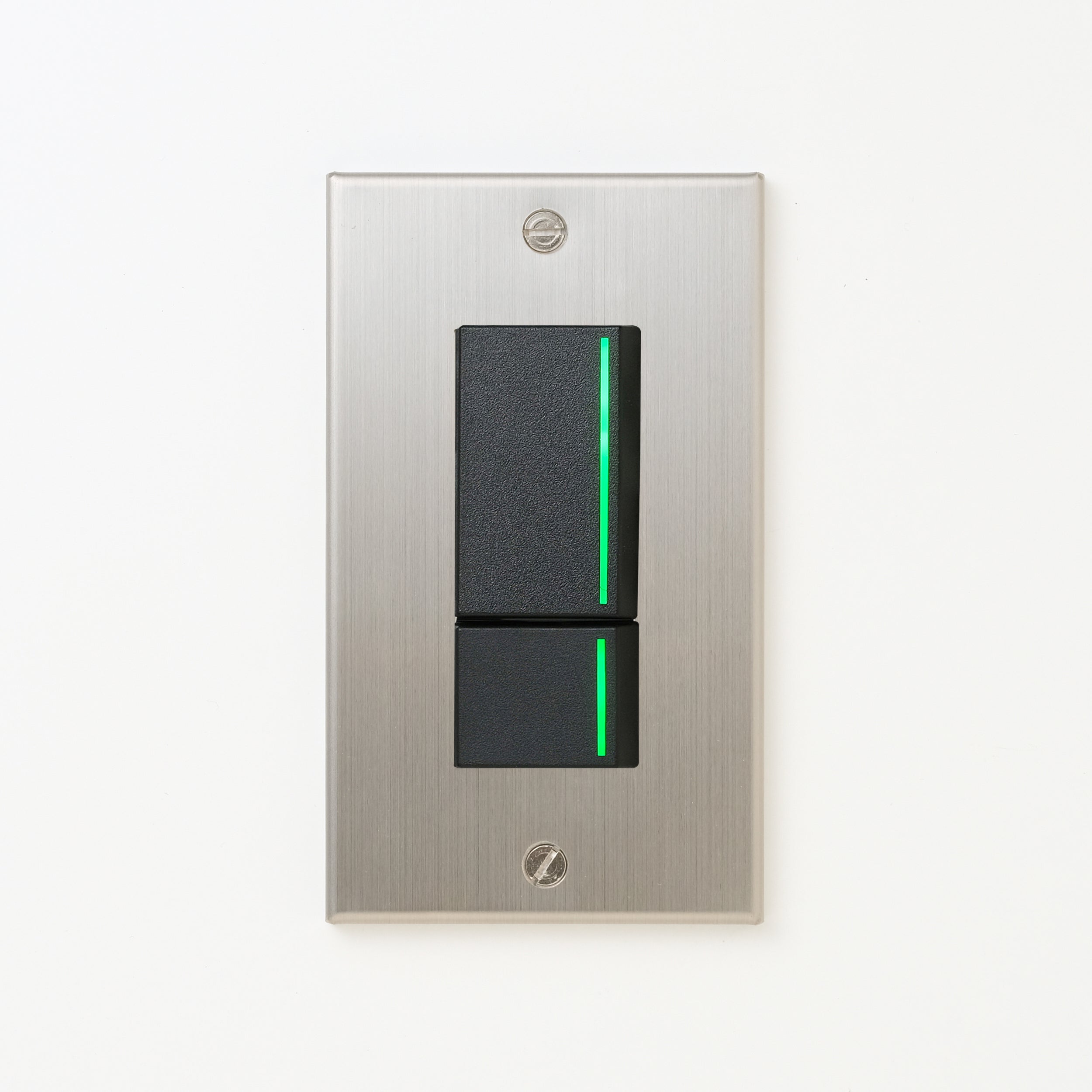 ステンレス（ヘアライン） プレート <br>+ NK 片切、3路ガイドランプ（グリーン）スイッチダブル（上段大）  ブラック