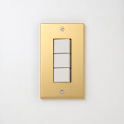 真鍮（素地） プレート <br>+ NK スイッチトリプル ホワイト