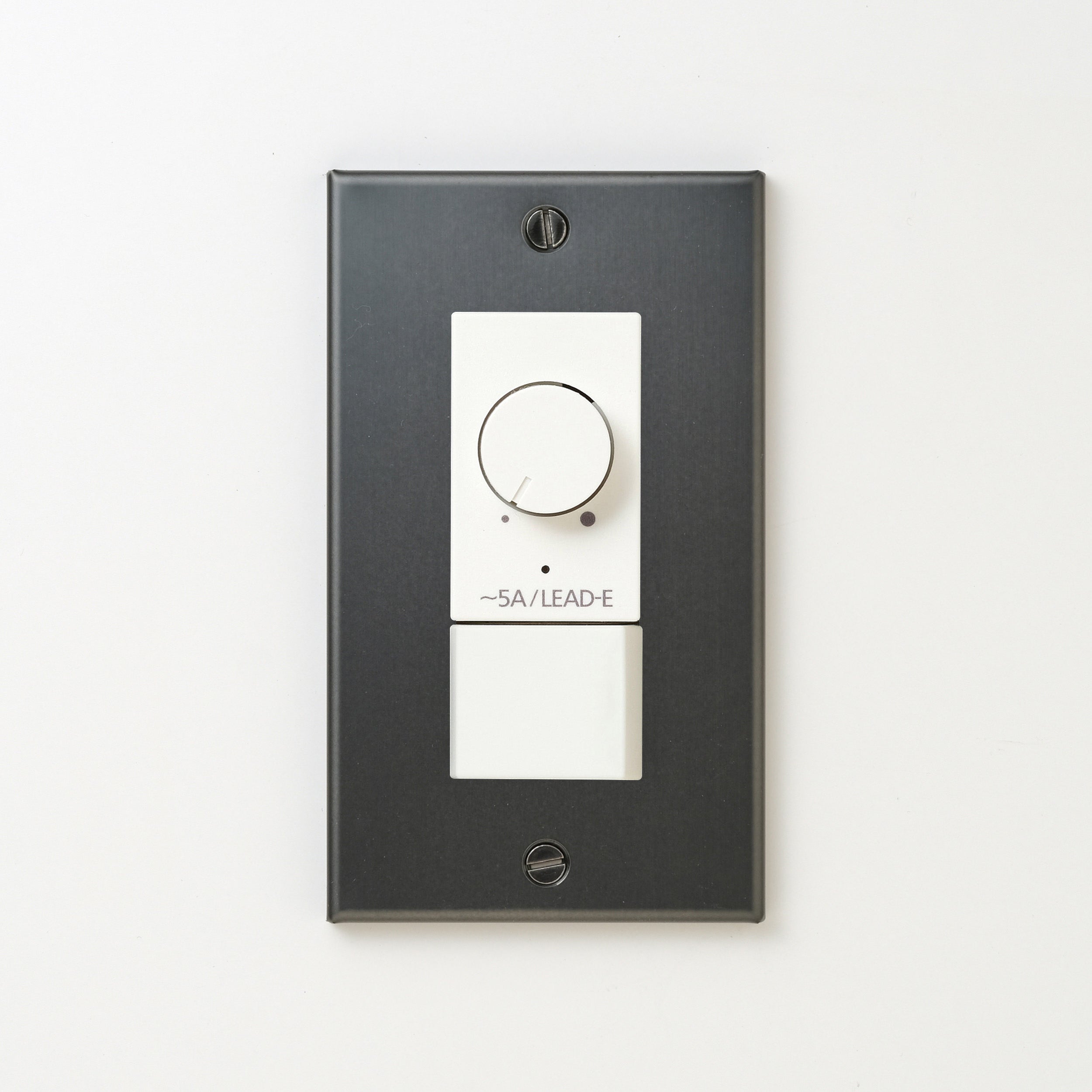 ステンレス（マットブラック）プレート <br>+ NK 正位相制御方式ライトコントロール＋片切、3路スイッチ　 ホワイト