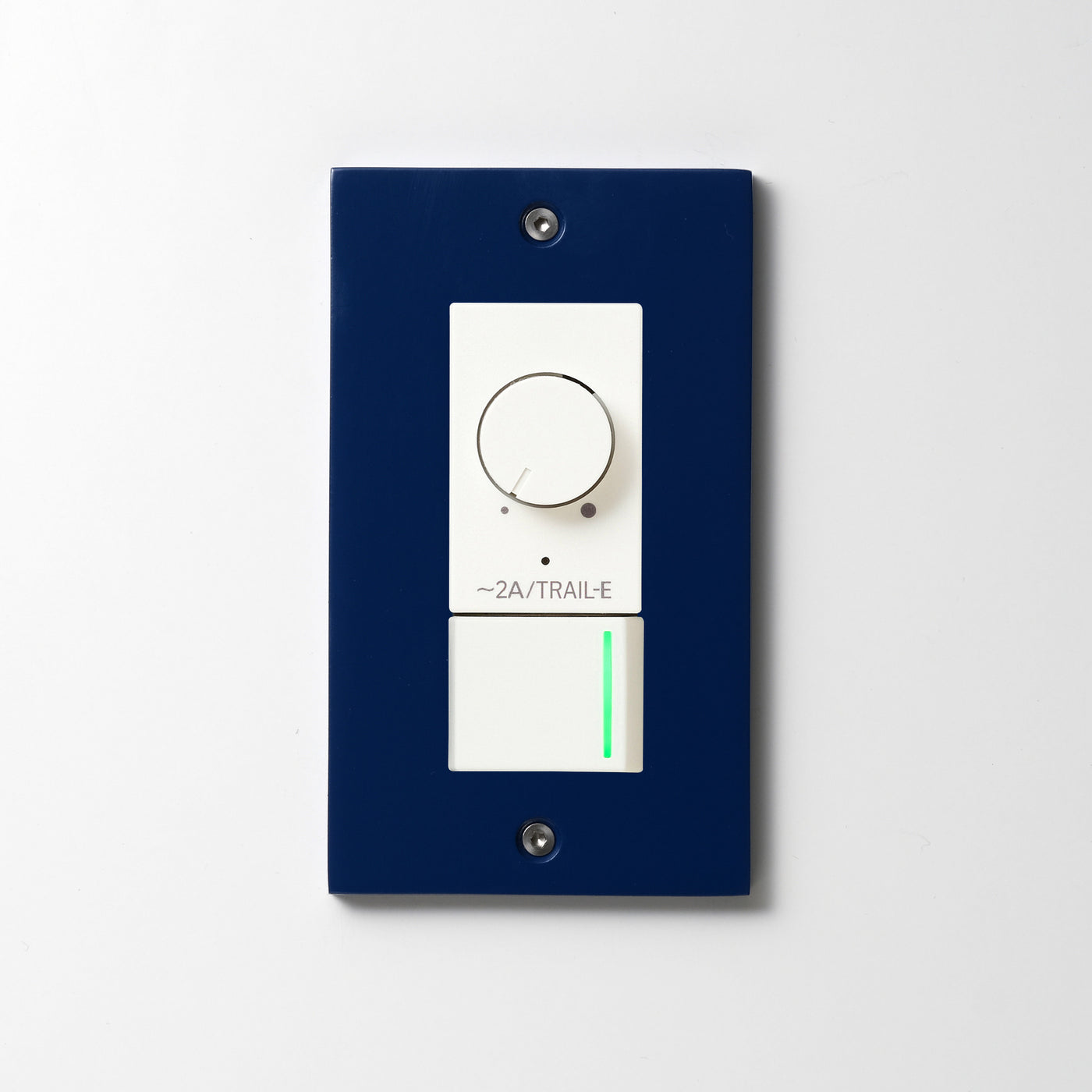 アルミダイキャスト（ブルー）プレート  <br>+ NK 逆位相制御方式ライトコントロール＋片切、3路ガイドランプ（グリーン）スイッチ　 ホワイト