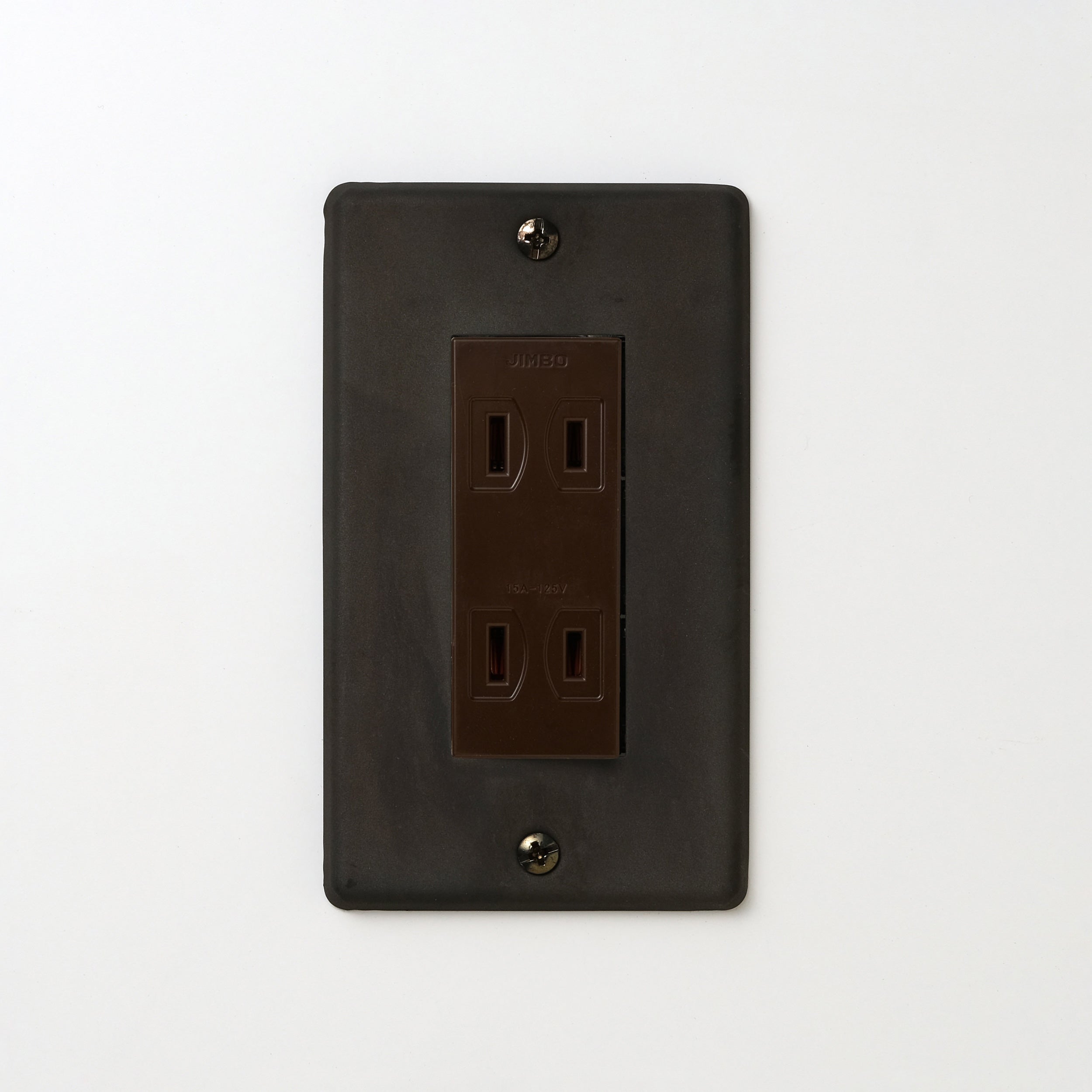 ステンレス（黒染）プレート <br>+ NK ダブルコンセント チョコ