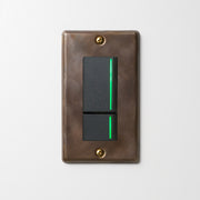 真鍮（燻し） プレート <br>+ NK 片切、3路ガイドランプ（グリーン）スイッチダブル（上段大）  ブラック