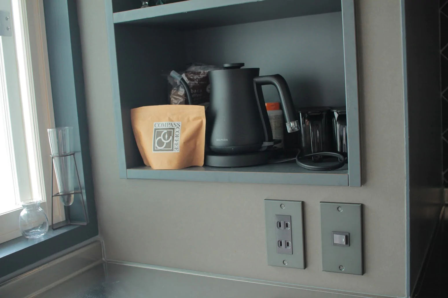 コンセンティック マットブラック プレート１連２口用 