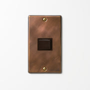 真鍮（燻し） プレート<br>+ NK対応 埋込スイッチ シングル チョコ