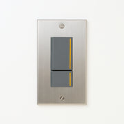 ステンレス（ヘアライン） プレート <br>+ NK 片切、3路チェックランプ（オレンジ）スイッチダブル（上段大）  グレー