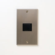 ステンレス（ヘアライン） プレート<br>+ パナソニック 埋込スイッチ シングル ブラック