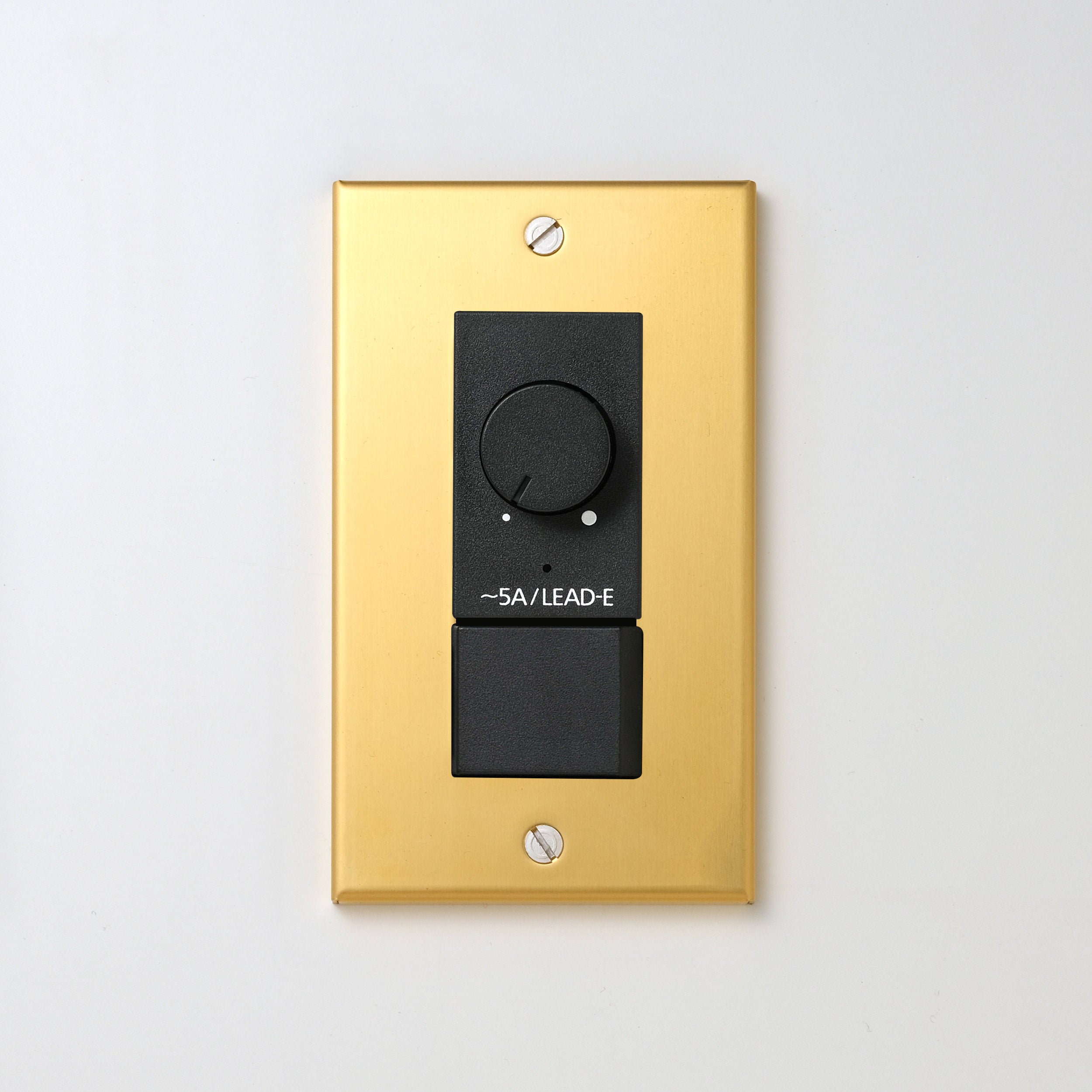 真鍮（素地） プレート <br>+ NK 正位相制御方式ライトコントロール＋片切、3路スイッチ　 ブラック