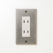 ステンレス（バイブレーション）プレート <br>+ NK ダブルコンセント ホワイト