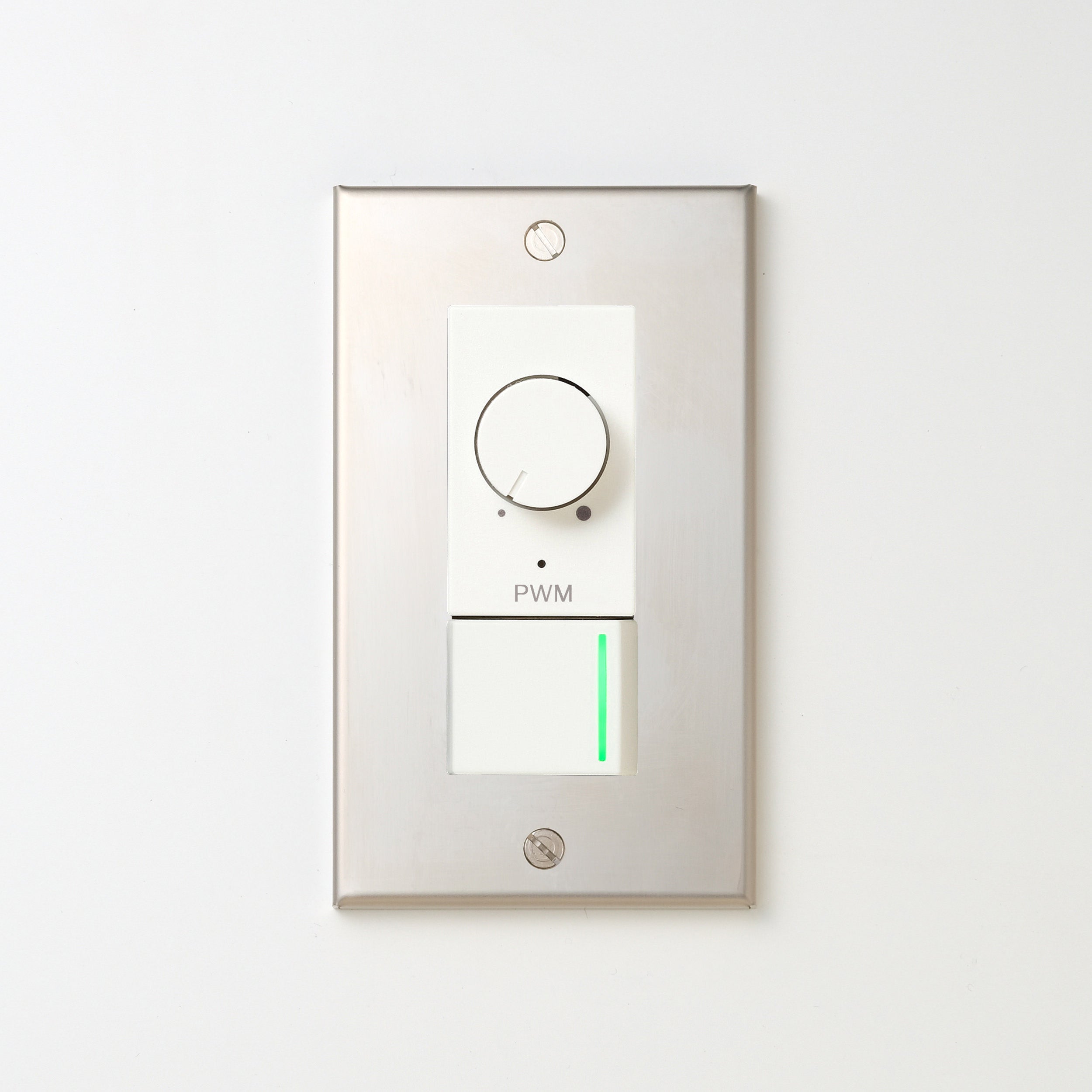 ステンレス素地 プレート <br>+ NK PWM制御方式(1ch)ライトコントロール＋片切、3路ガイドランプ（グリーン）スイッチ　 ホワイト