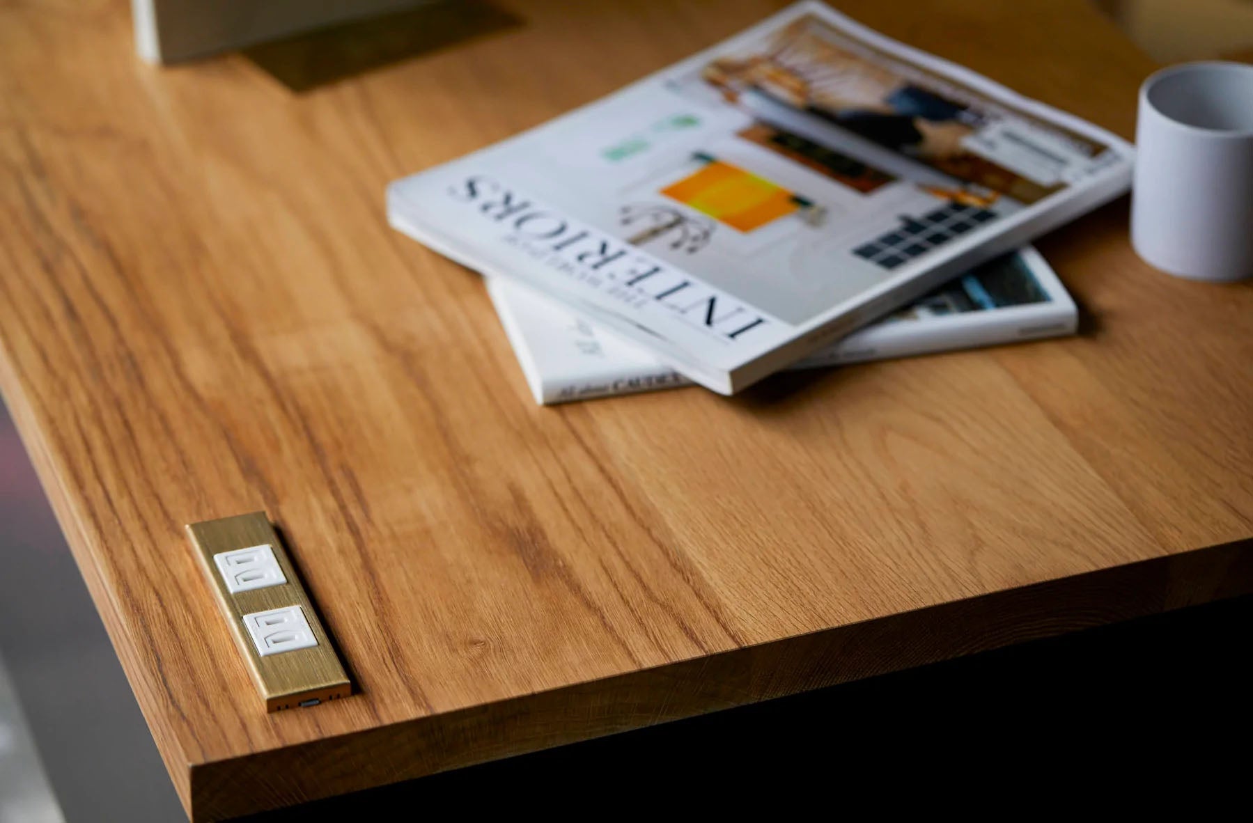 コンセンティック 真鍮ヘアライン プレート 家具用プレート２口用 