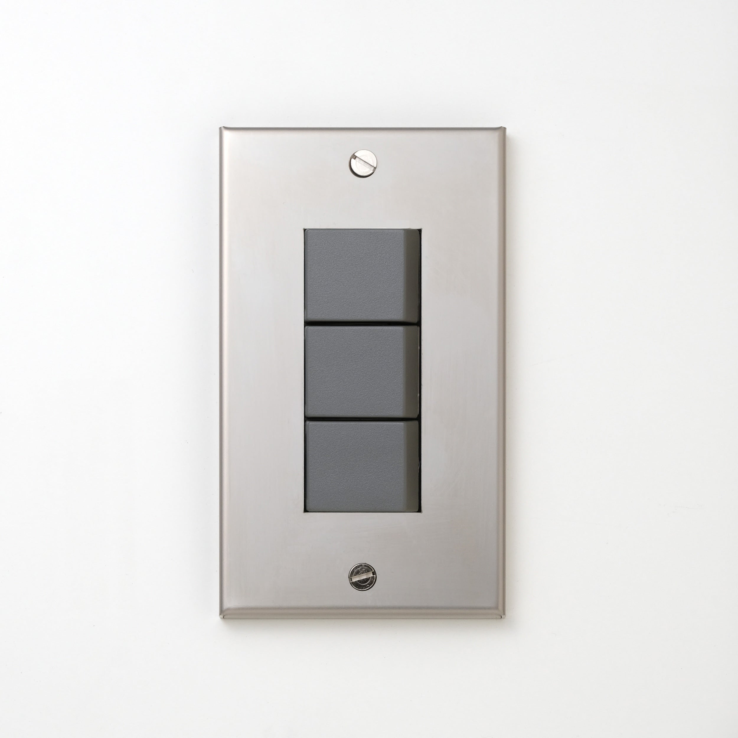 ステンレス（素地） プレート <br>+ NK スイッチトリプル グレー