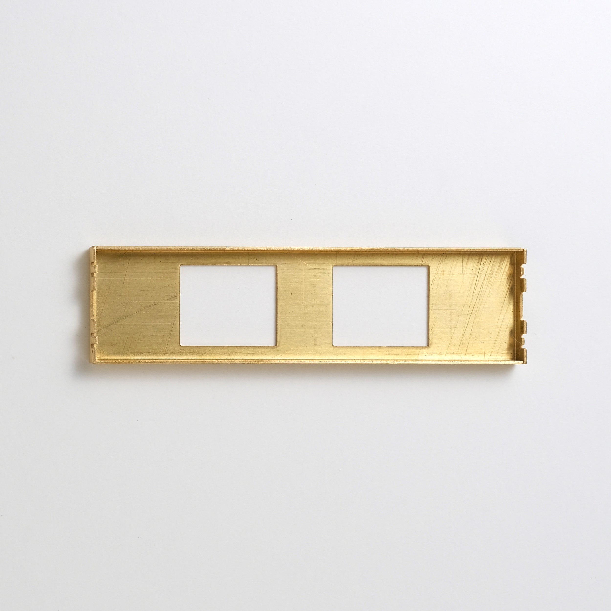 コンセンティック 真鍮ヘアライン プレート 家具用プレート２口用 