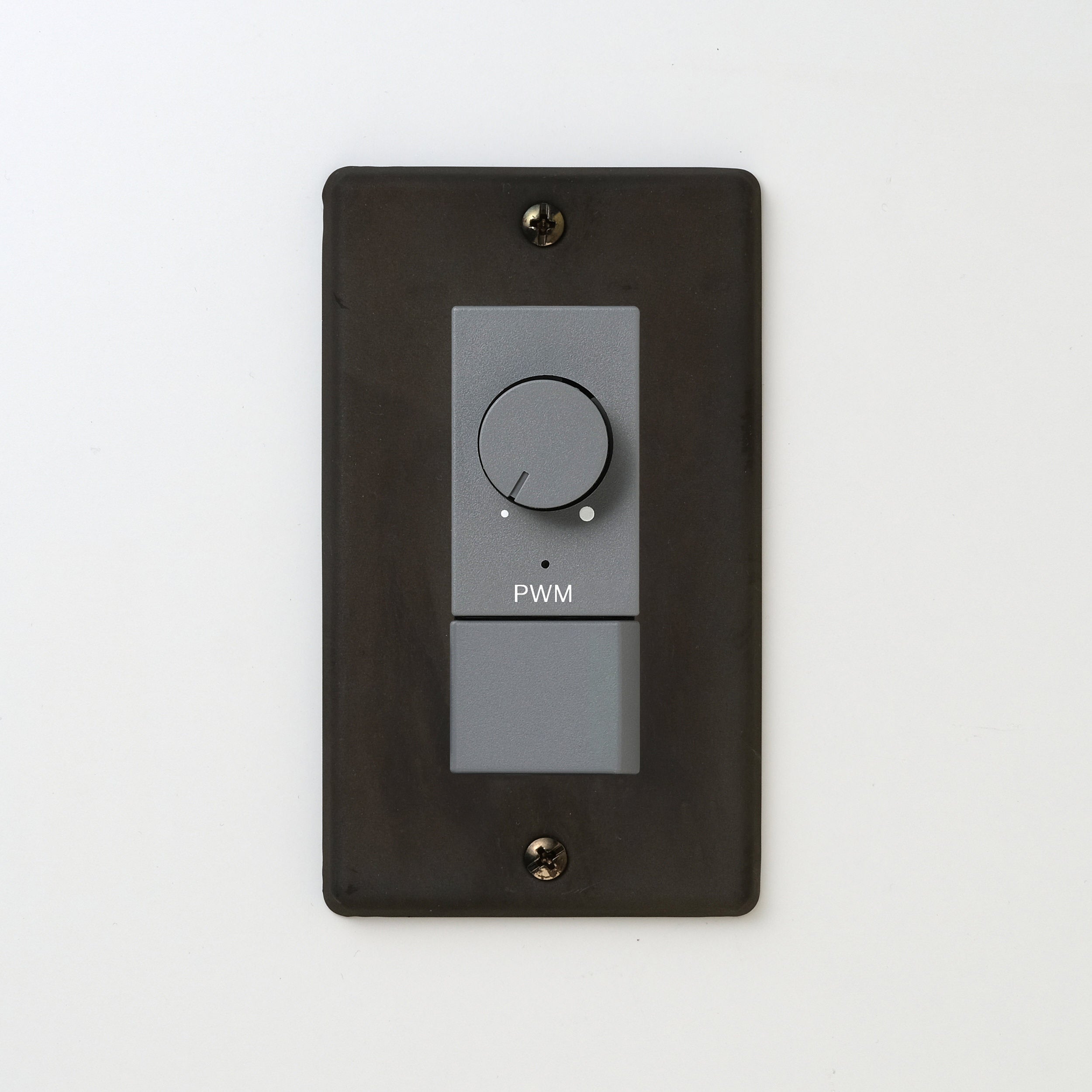 ステンレス（黒染）プレート <br>+ NK PWM制御方式(1ch)ライトコントロール＋片切、3路スイッチ　 グレー