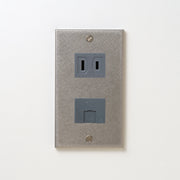 ステンレス（バイブレーション）プレート<br>+ NK 埋込モジュラジャック6極2心 グレー <br>+ NK 埋込コンセント グレー