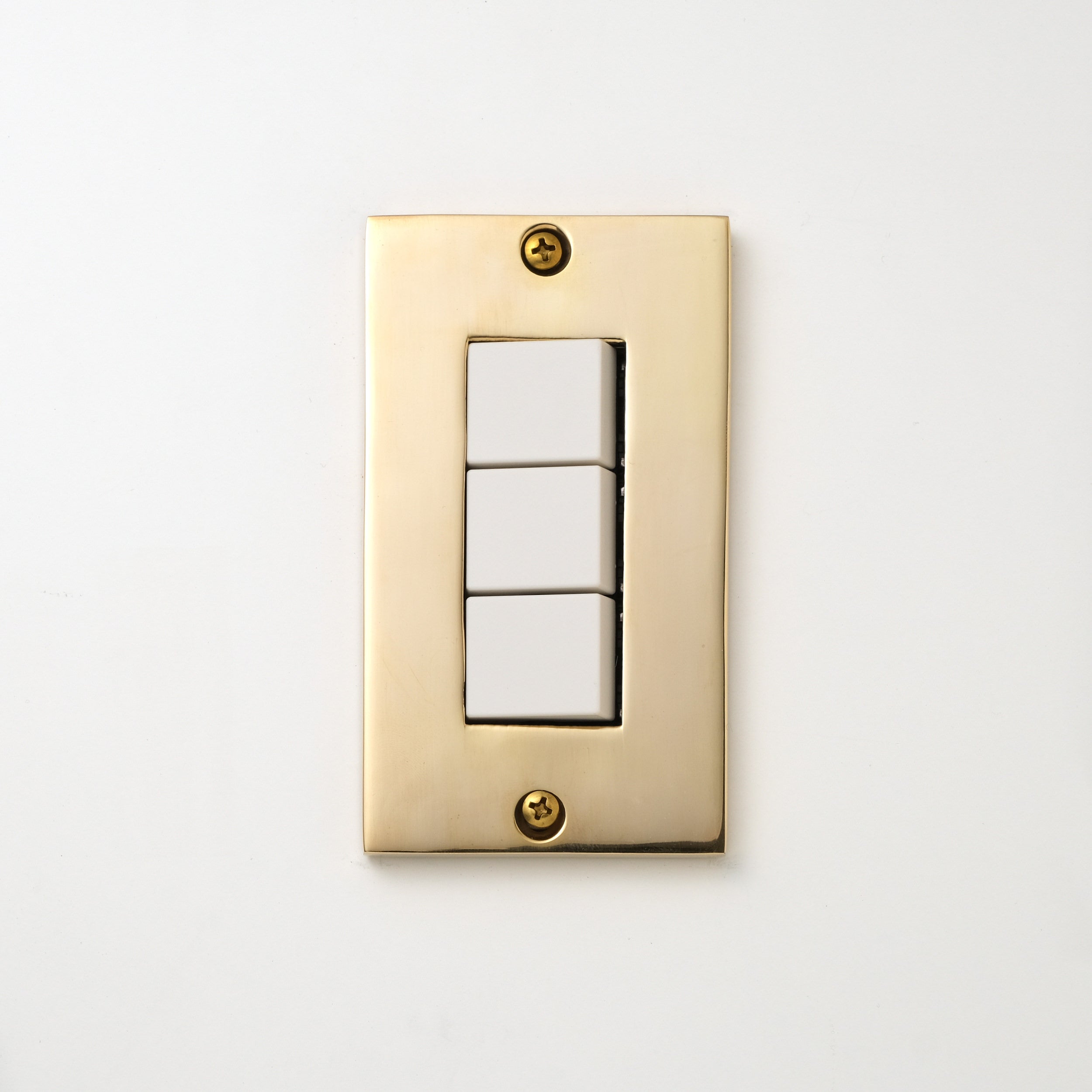 真鍮砂型鋳造（磨き）プレート <br>+ NK スイッチトリプル ホワイト