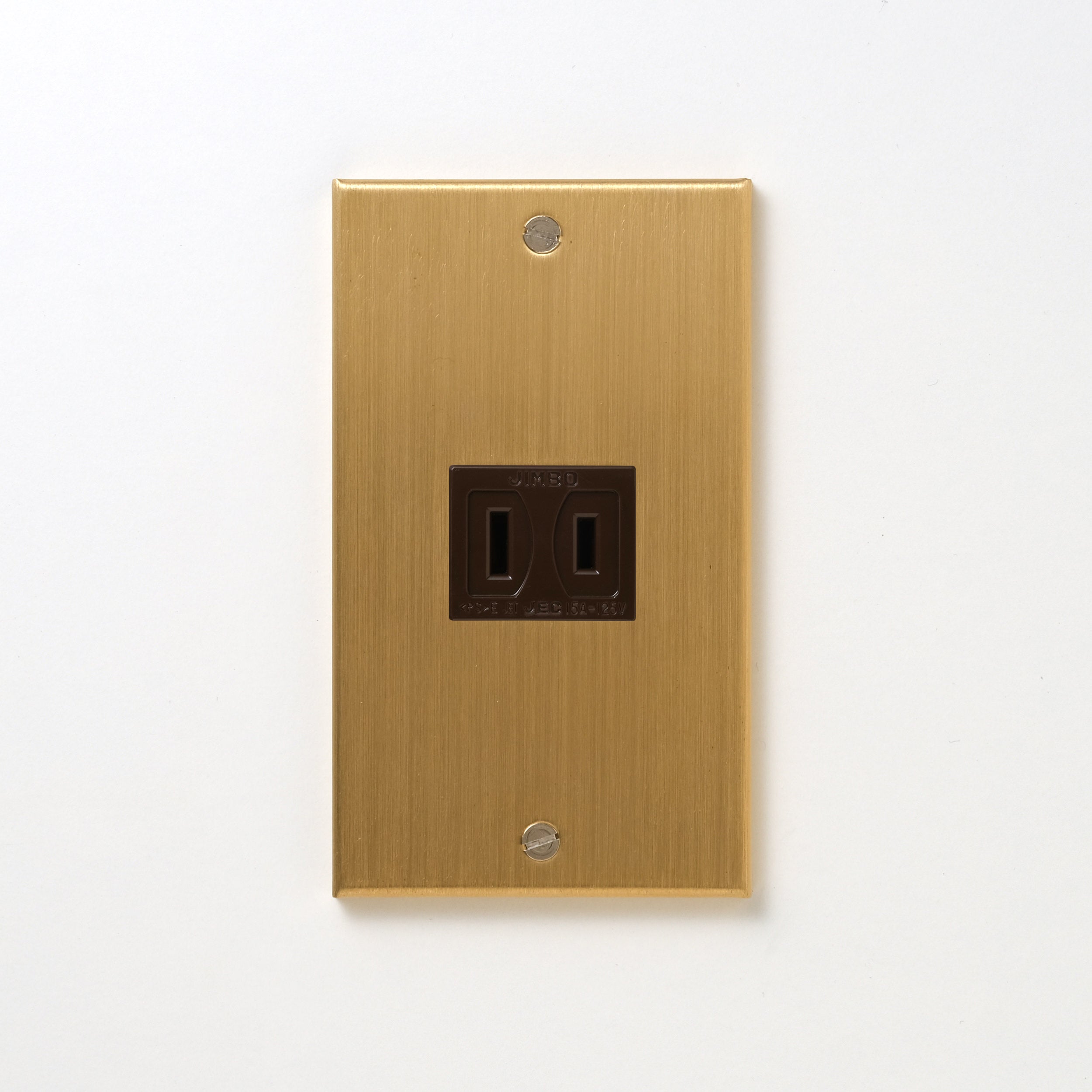 真鍮（ヘアライン） プレート<br>+ NK 埋込コンセント チョコ