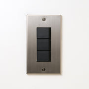 ステンレス（ヘアライン） プレート <br>+ NK スイッチトリプル ブラック