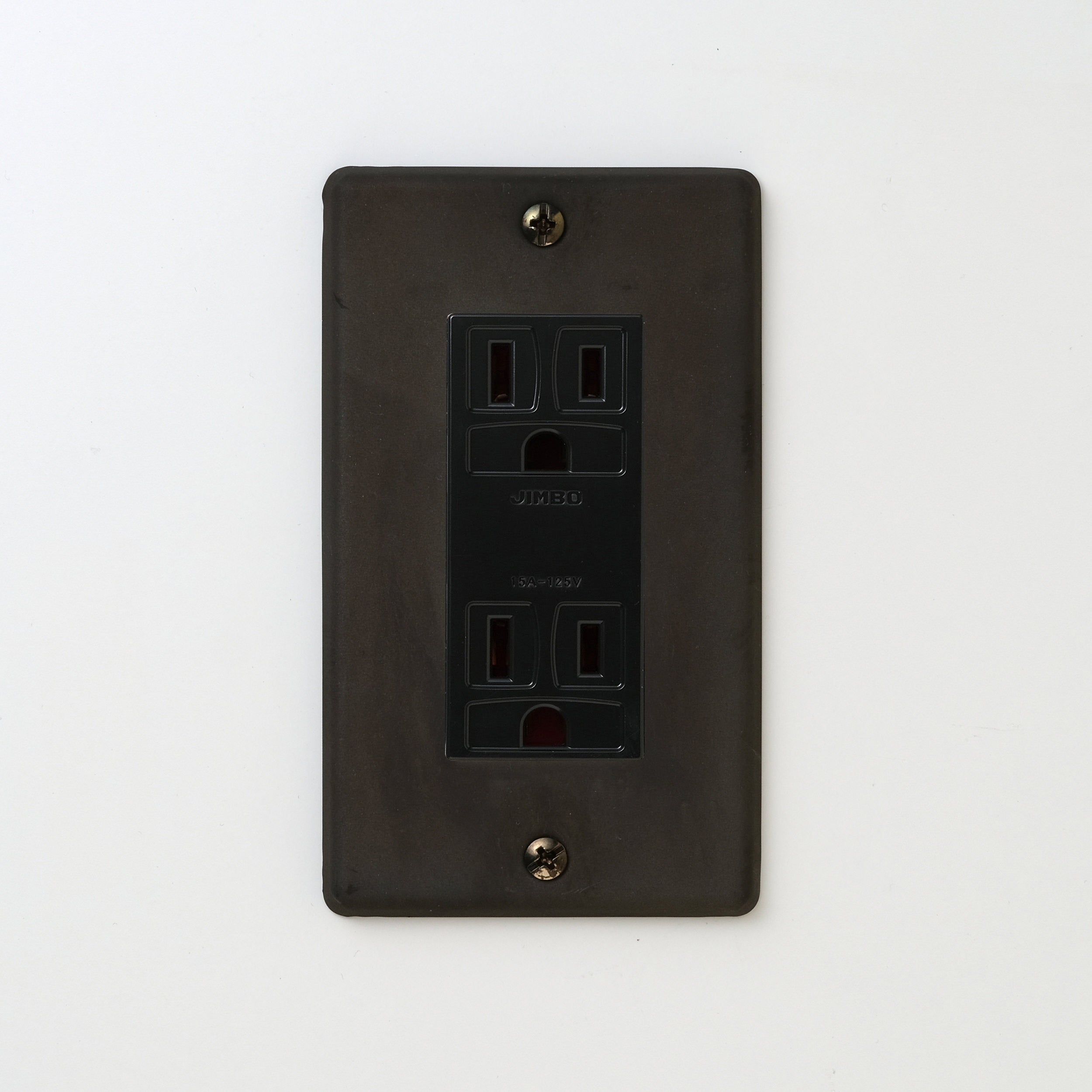 ステンレス（黒染）プレート <br>+ NK 埋込接地（アース）ダブルコンセント　ブラック