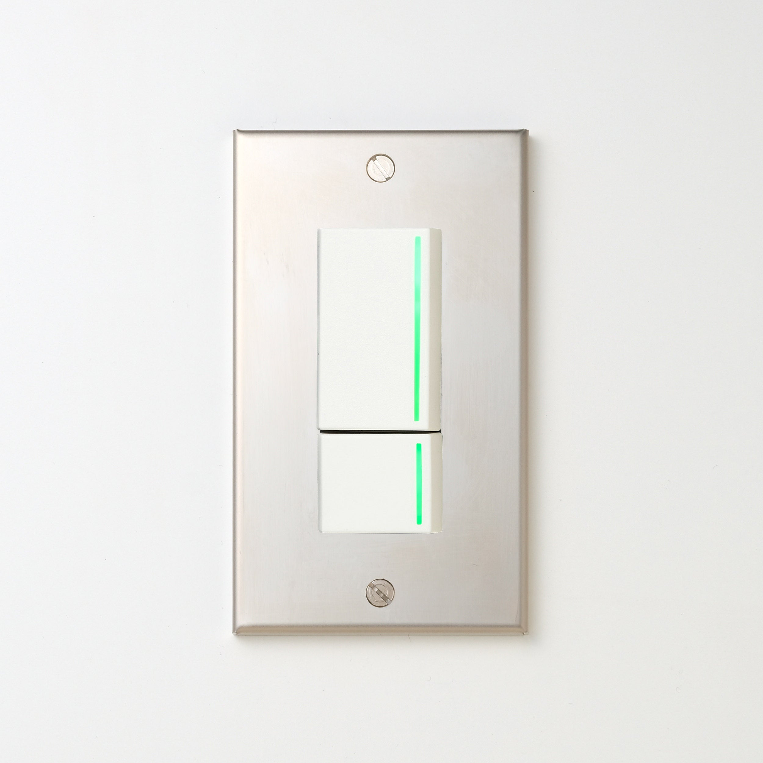 ステンレス素地 プレート <br>+ NK 片切、3路ガイドランプ（グリーン）スイッチダブル（上段大）  ホワイト