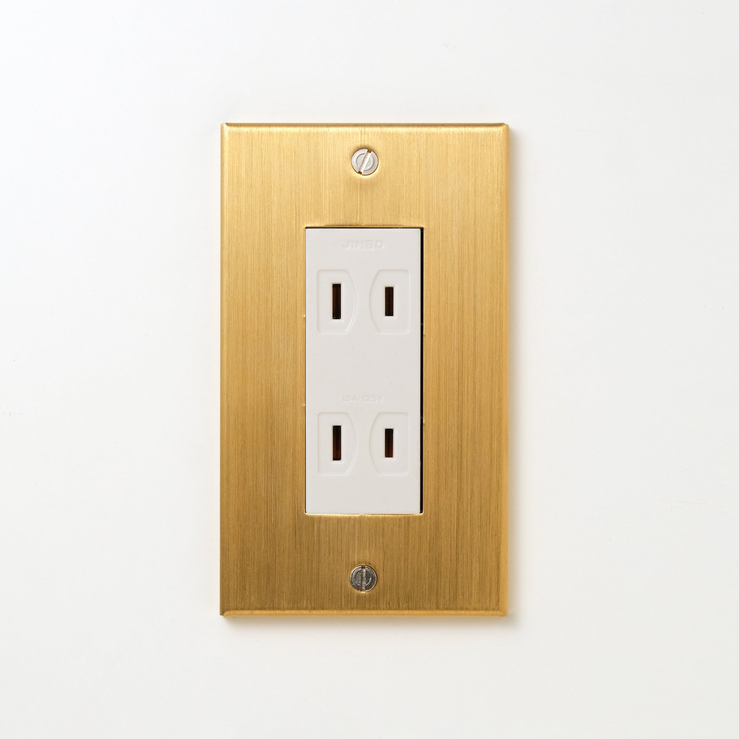 真鍮（ヘアライン） プレート <br>+ NK ダブルコンセント ホワイト