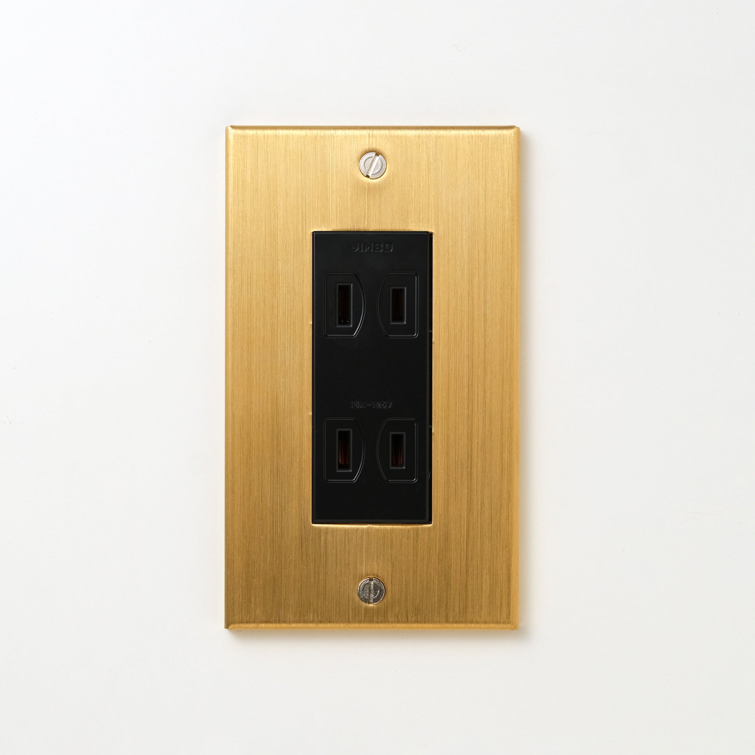 真鍮（ヘアライン） プレート <br>+ NK ダブルコンセント ブラック