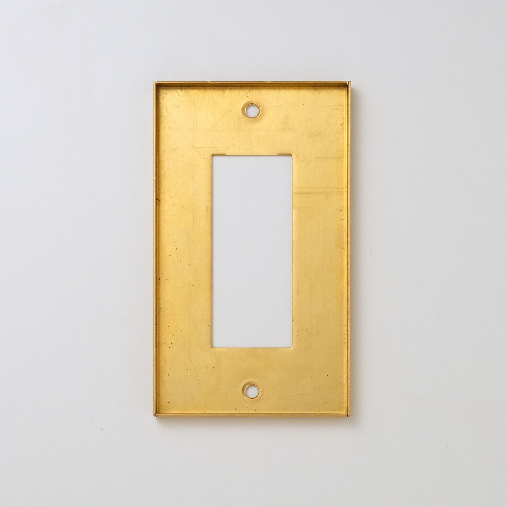 コンセンティック 真鍮ヘアライン プレート１連３口用 