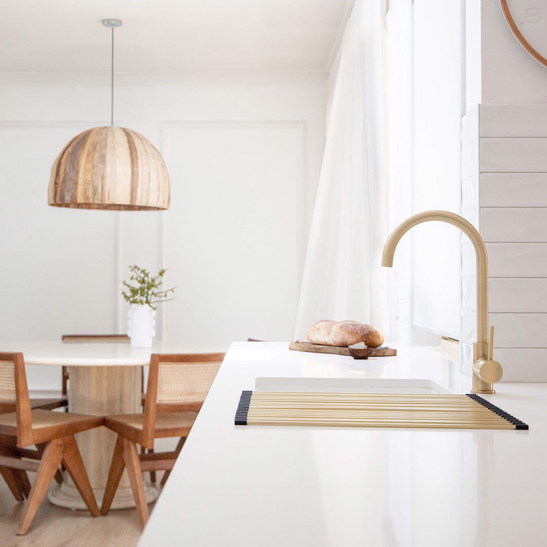 エリシアン・台付1穴 キッチン用混合水栓 真鍮