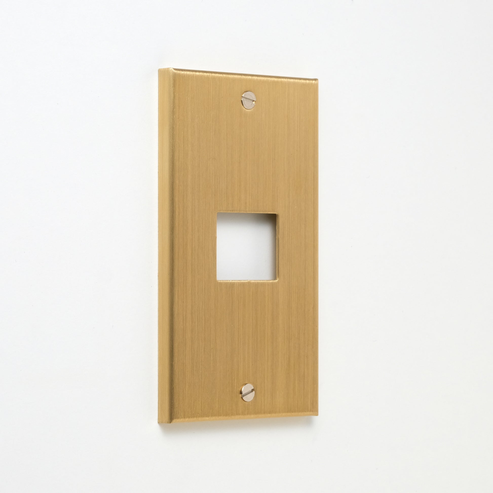 コンセンティック 真鍮ヘアライン プレート１連１口用 