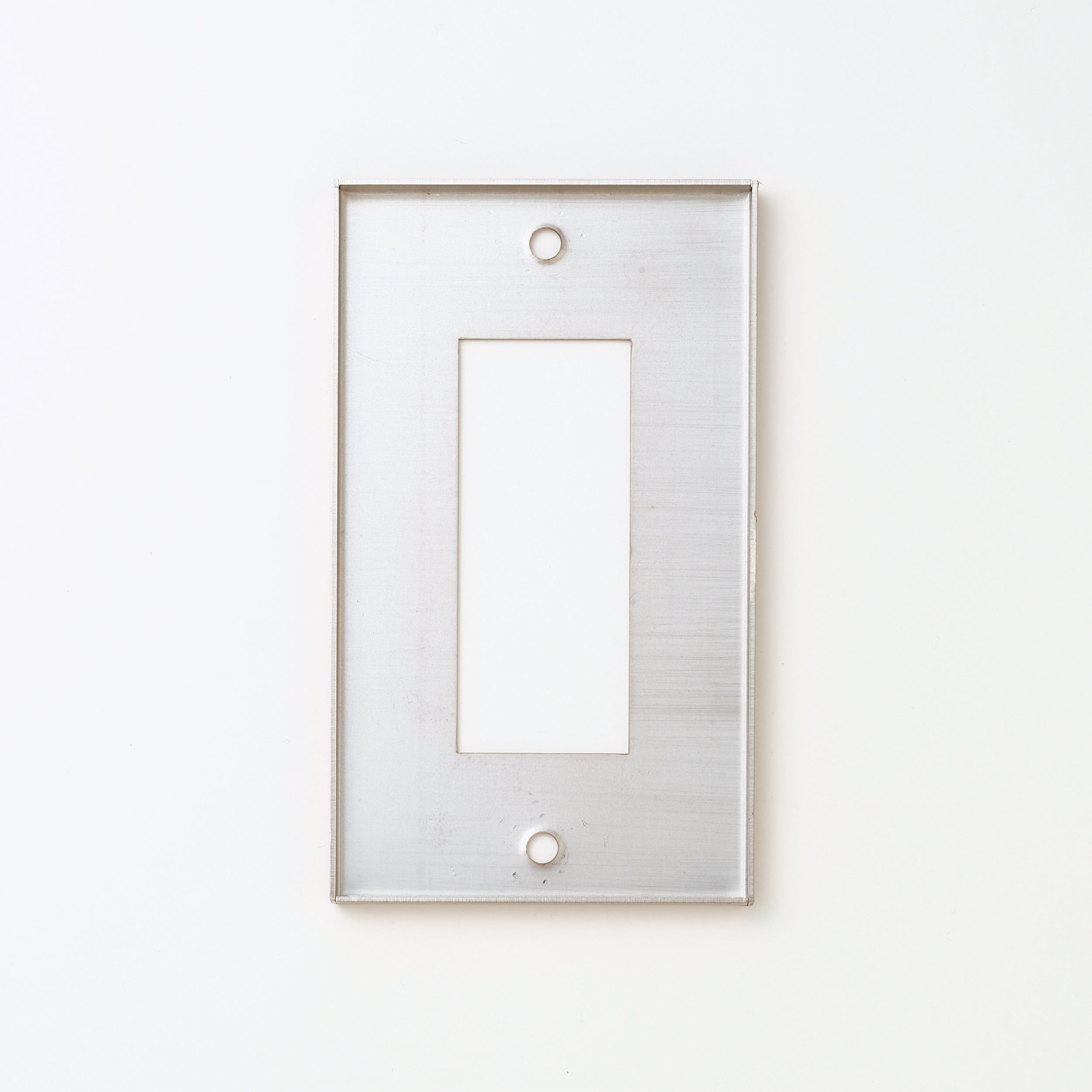 コンセンティック 銅色 プレート１連３口用 