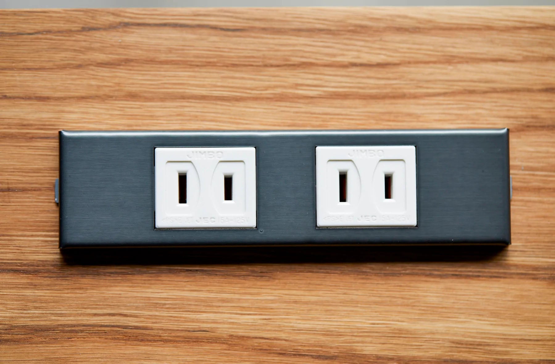 コンセンティック ブラック 家具用プレート２口用 