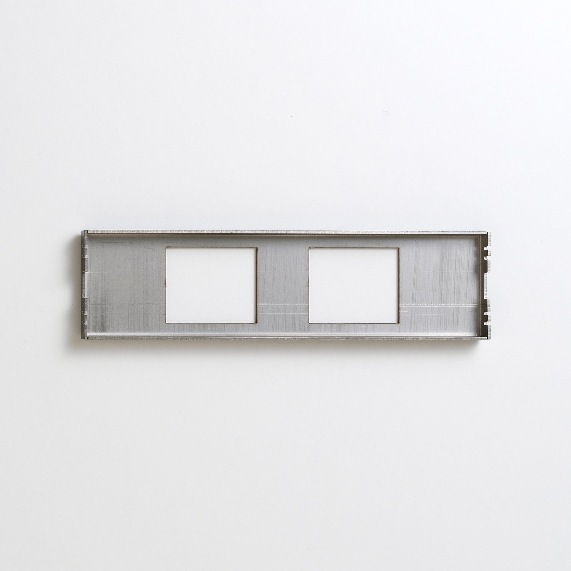 コンセンティック ブラック 家具用プレート２口用 