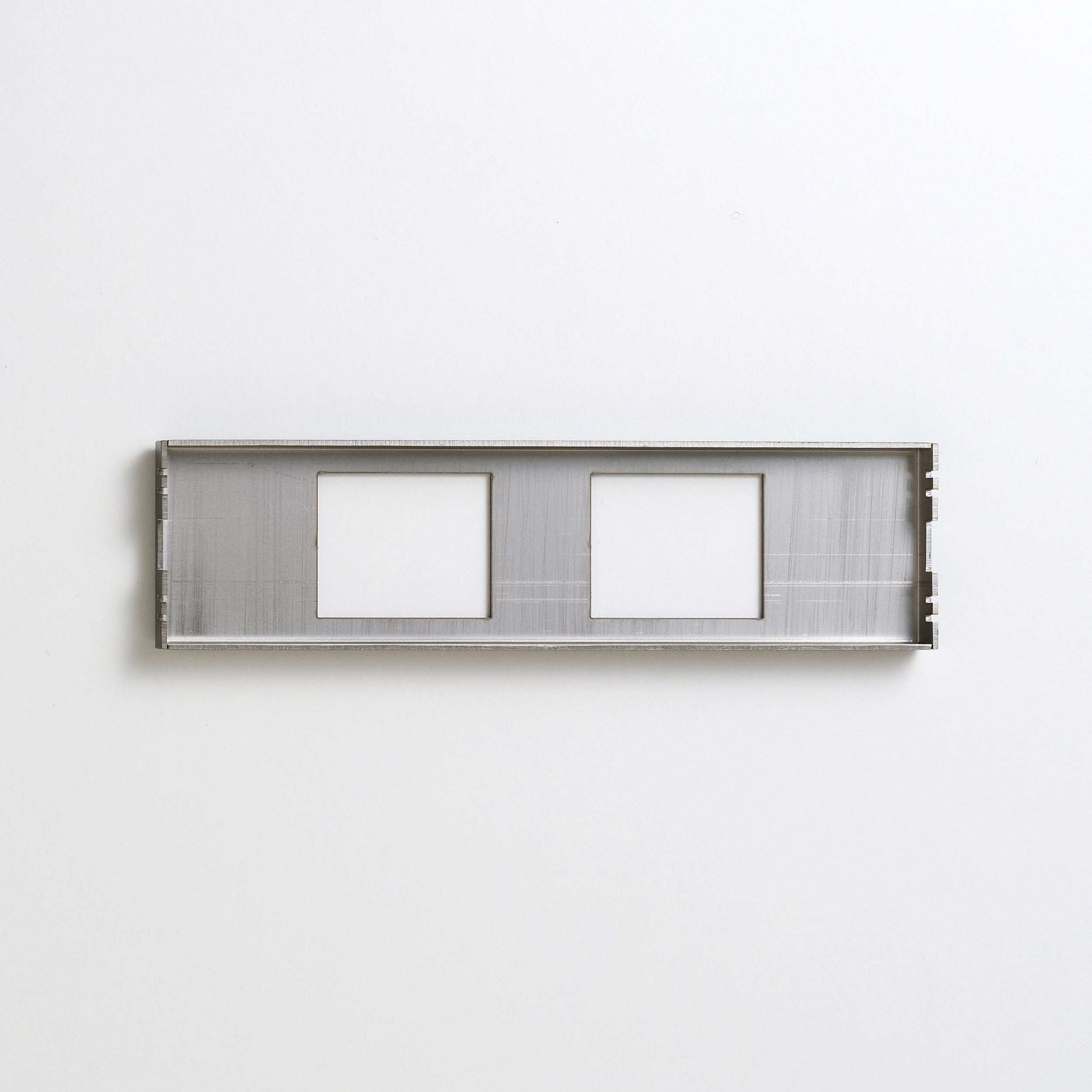 コンセンティック ブラック 家具用プレート２口用 