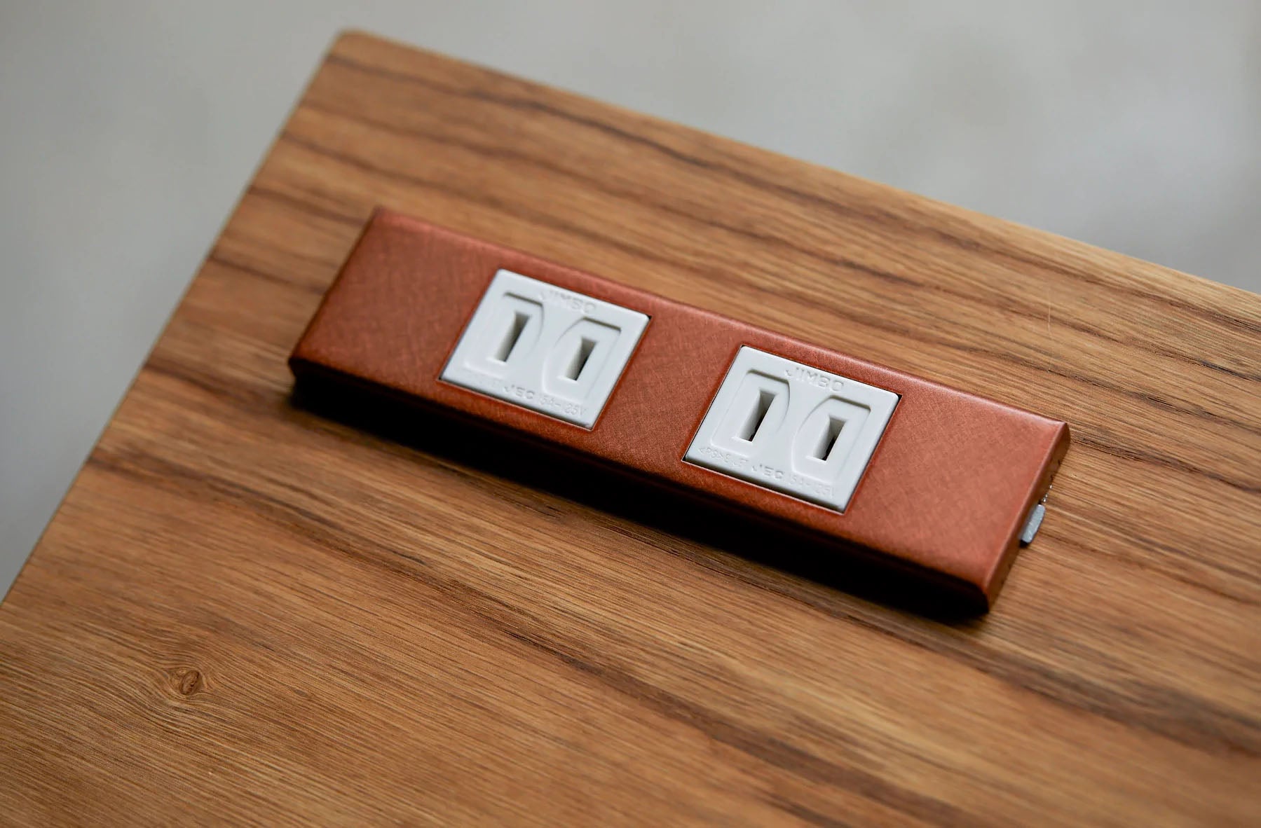 コンセンティック 銅色 家具用プレート２口用 