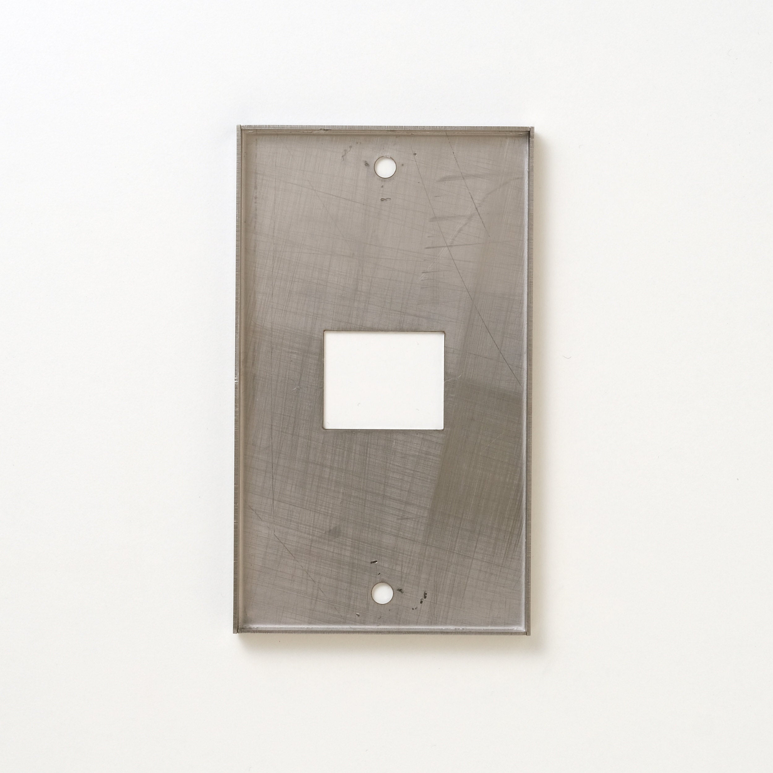 コンセンティック ステンレスヘアライン プレート１連１口用 