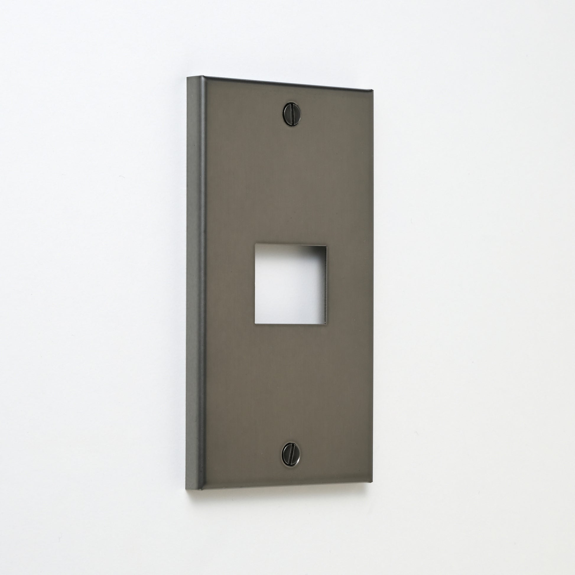 コンセンティック マットブラック プレート１連１口用 